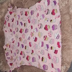 Cupcakes scrub tops